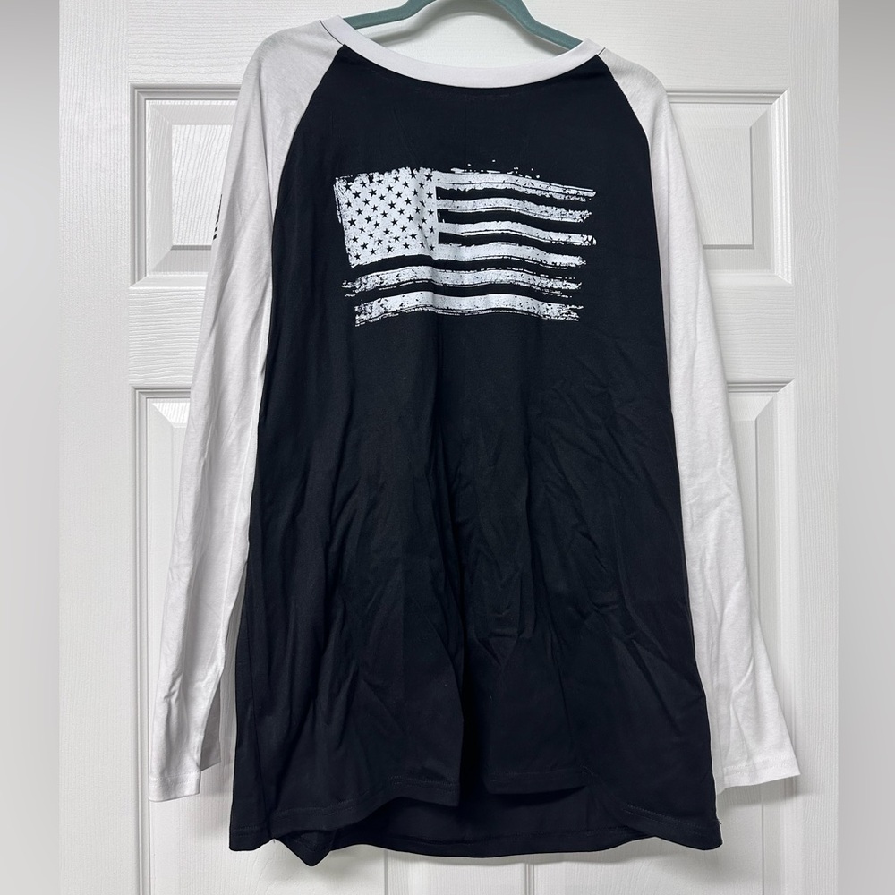 Men’s Long Sleeve black and White American Flag shirt XXL